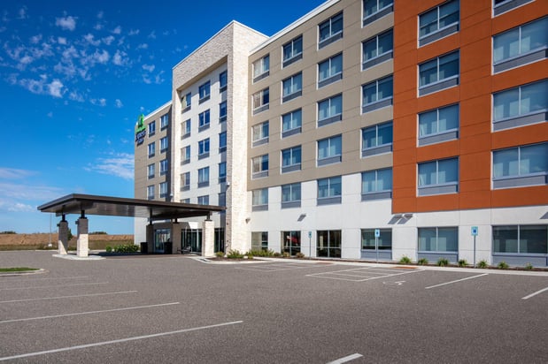 Images Holiday Inn Express & Suites Beloit by IHG