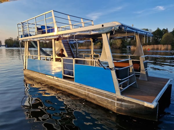Floß „Jost van Dyke“ – Sonnenuntergang inklusive
