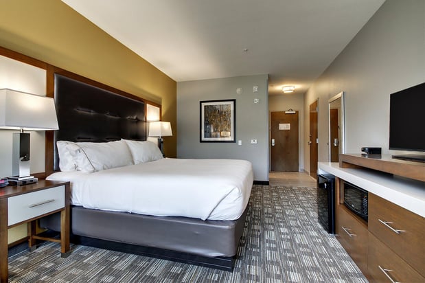 Images Holiday Inn Express & Suites Albany by IHG