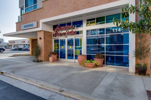 Images Hampton Inn and Suites Los Angeles - Glendale