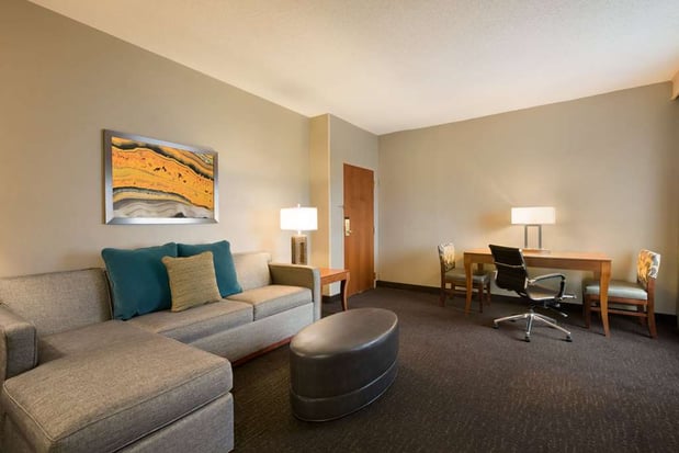 Images Embassy Suites by Hilton Franklin Cool Springs