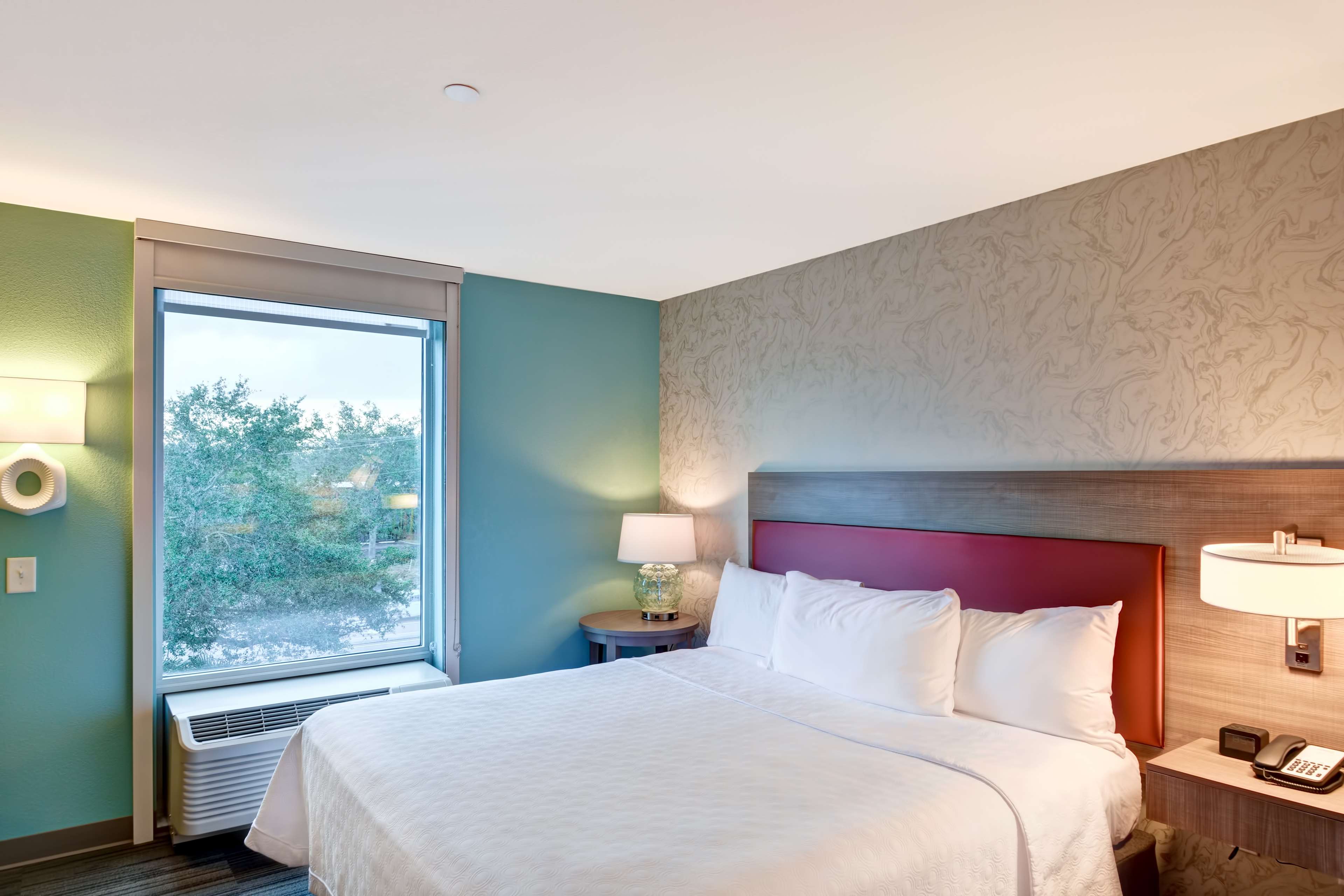 Guest room