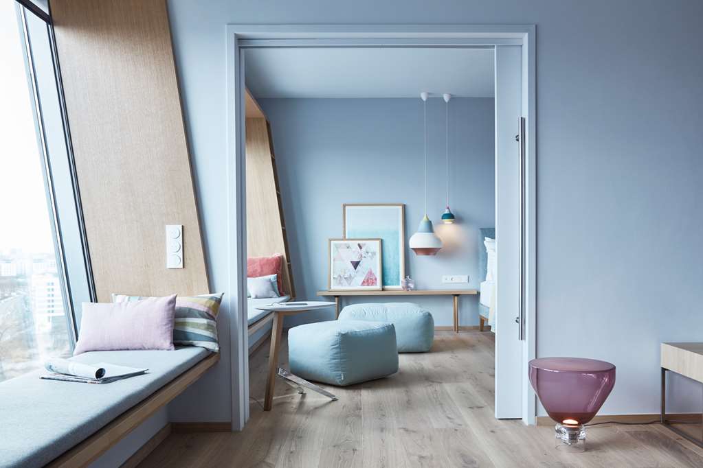 Wohnidee Suite Modern Serenity Living Area Radisson Blu Hotel, Frankfurt Frankfurt 069 7701550