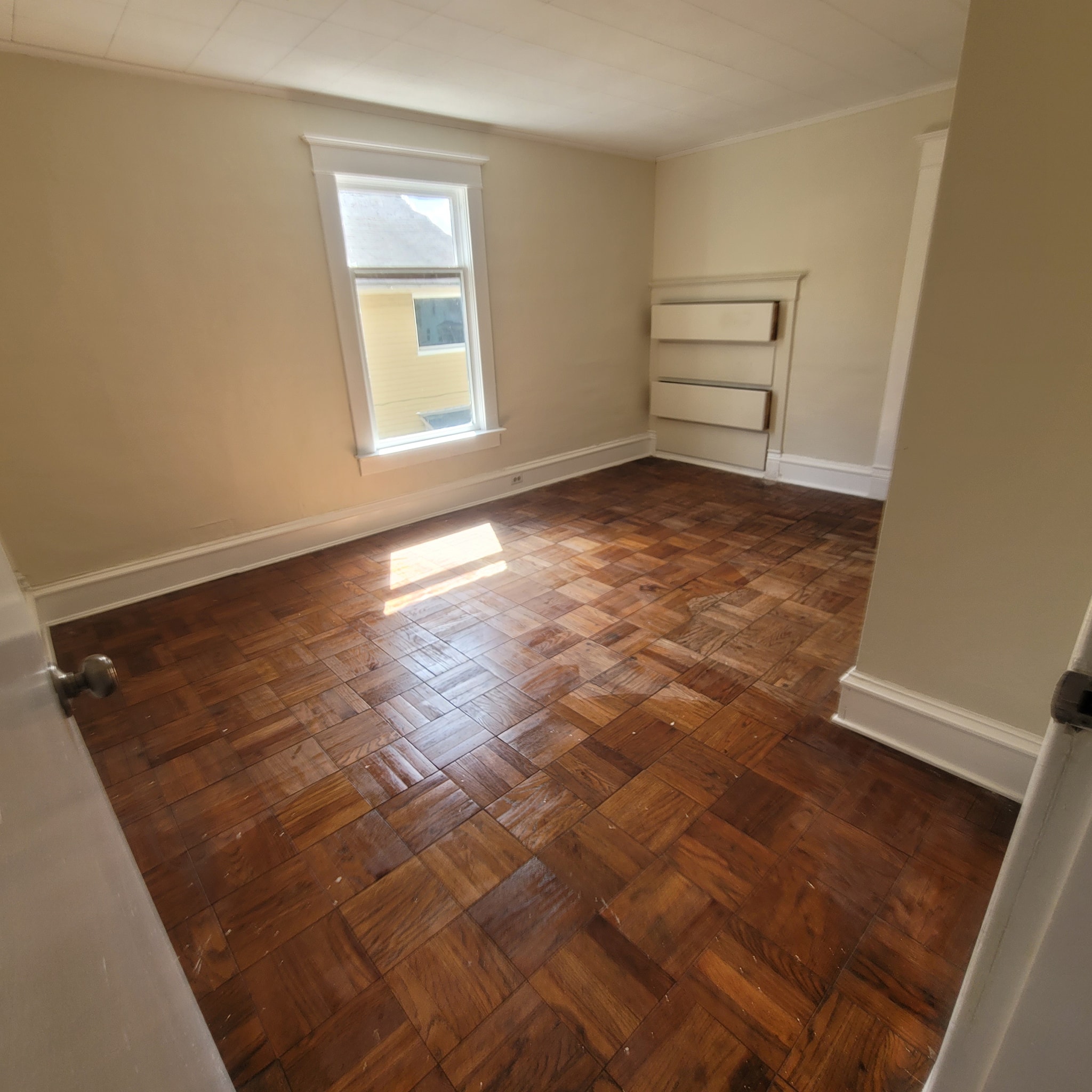 After the dust settles, Custom Maid Cleaners steps in with thorough post construction cleaning services. We help transform newly finished spaces into clean, move-in ready environments. Our team tackles construction residue and debris to reveal the true beauty of your project. From residential builds to commercial renovations, we’re here to deliver that final, polished touch.