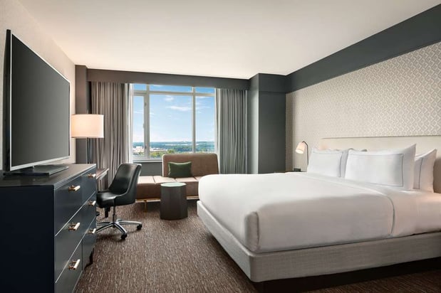 Images Hilton Baltimore BWI Airport