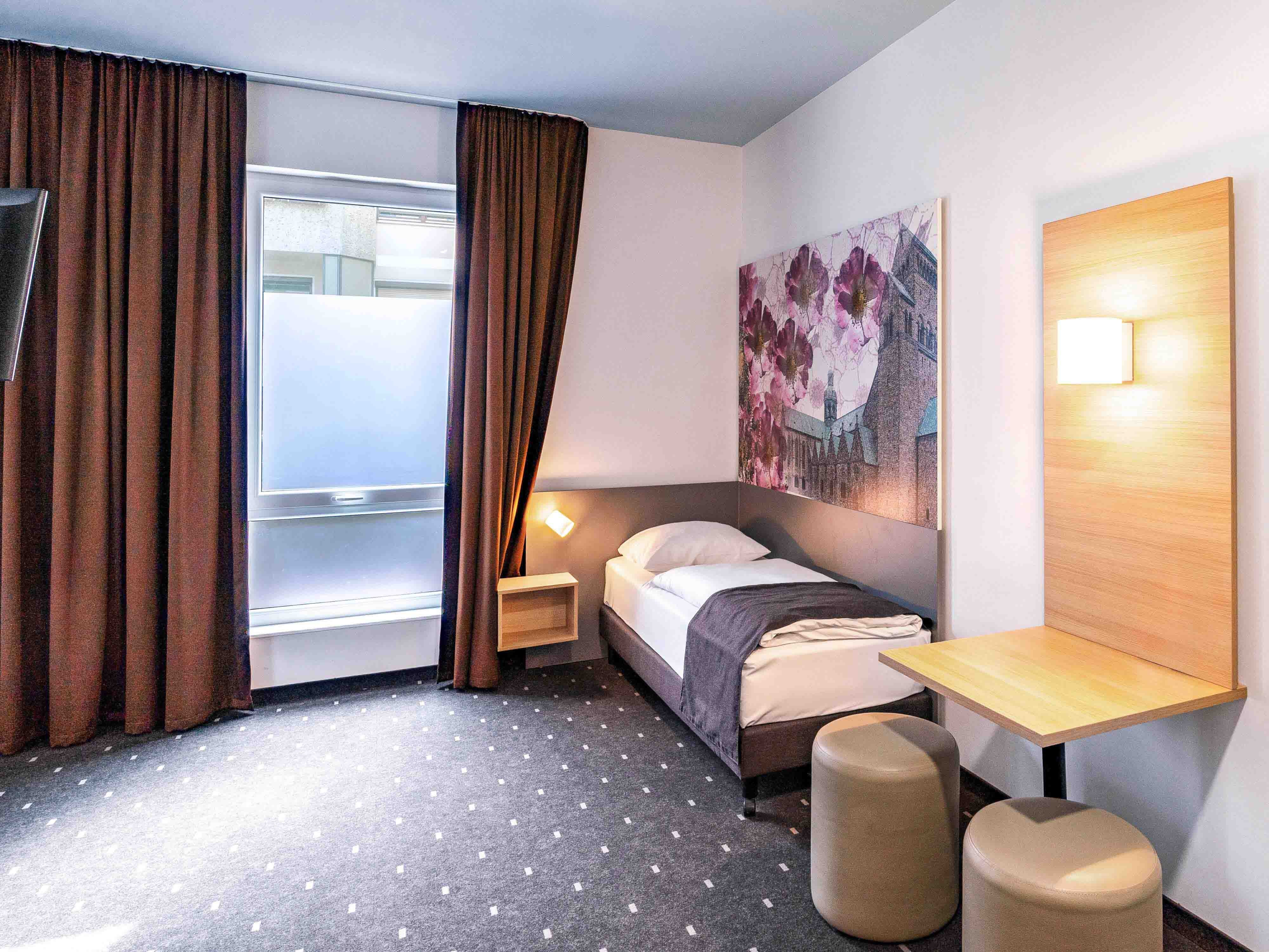 Bilder B&B HOTEL Hildesheim