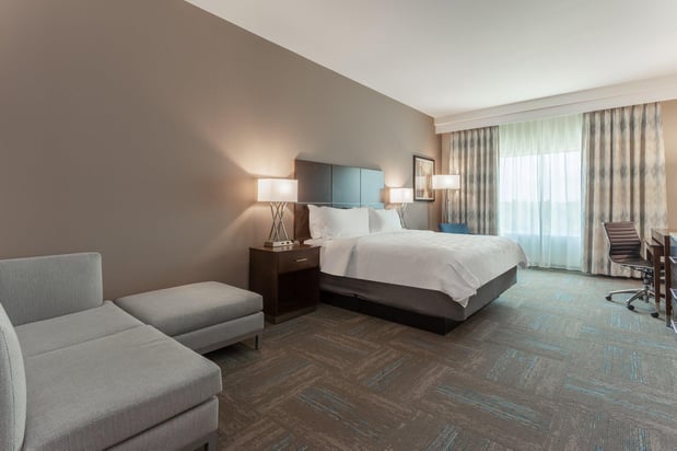Images Holiday Inn & Suites Jefferson City by IHG