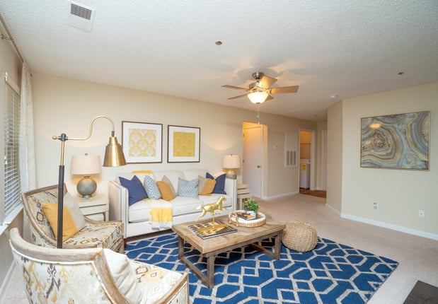 Images Radbourne Lake Apartments