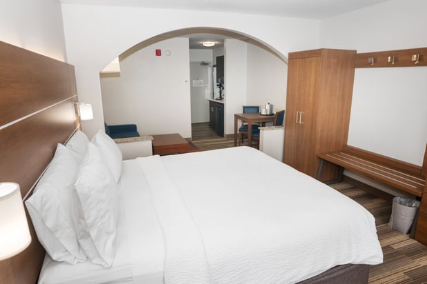 Images Holiday Inn Express & Suites Stroudsburg-Poconos by IHG