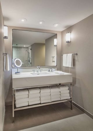Images The Marquette Hotel, Curio Collection by Hilton