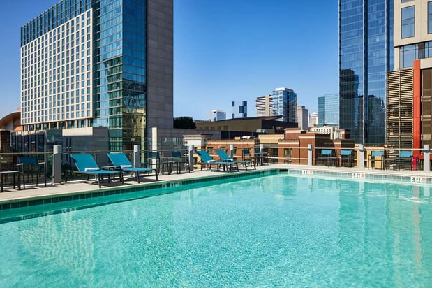 Images Hilton Garden Inn Nashville Downtown/Convention Center