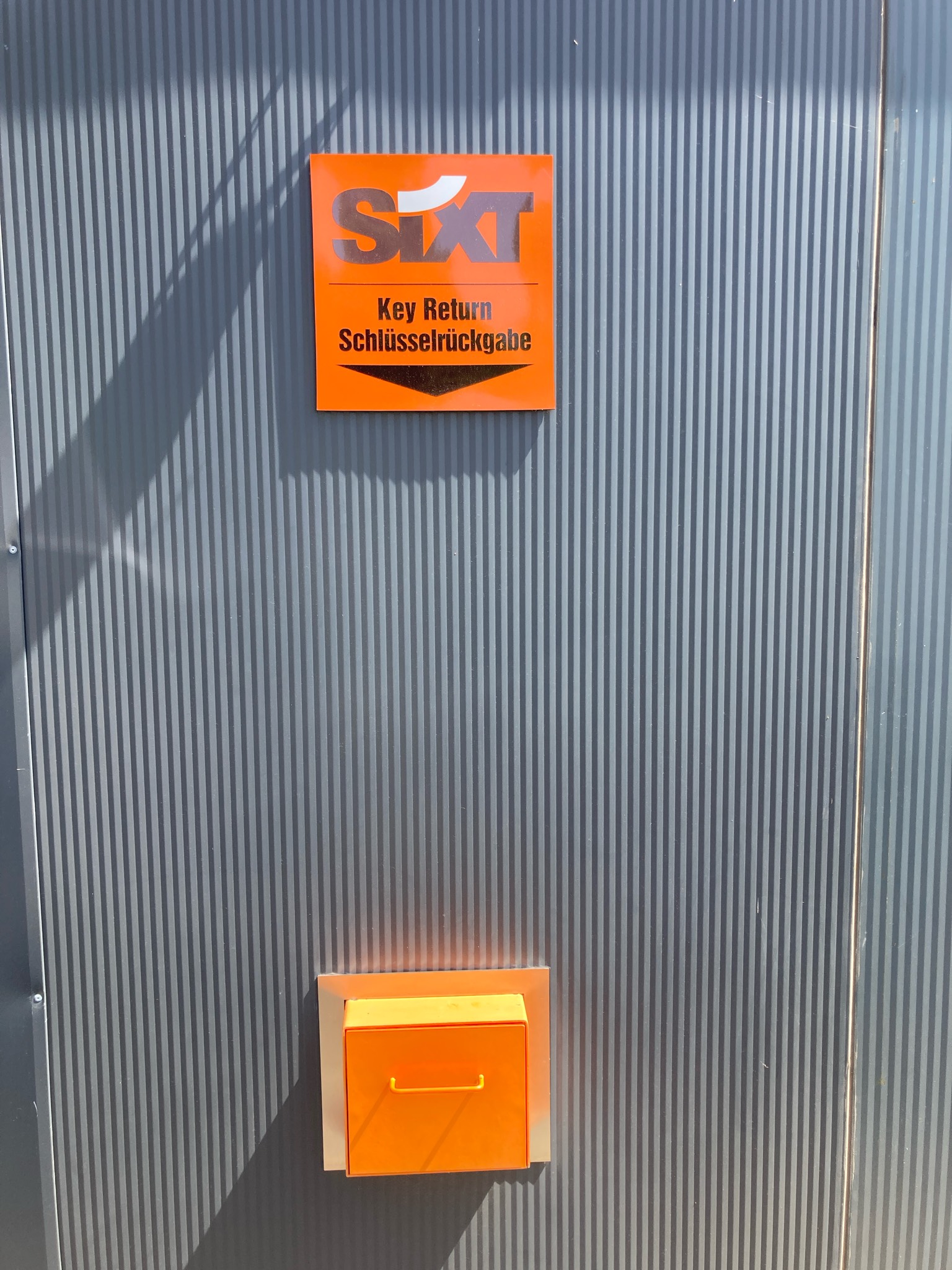 SIXT Autovermietung Halle, Delitzscher Str. 46 in Halle (Saale)