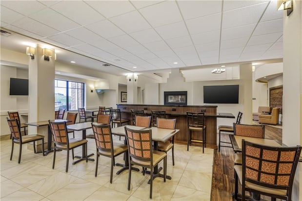 Images Best Western Plus Hudson Hotel & Suites