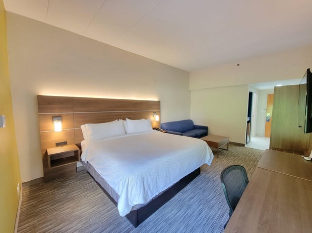 Images Holiday Inn Express Edgewood-Aberdeen-Bel Air by IHG
