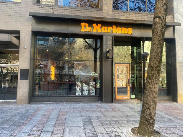 Images Dr. Martens Seattle 4th