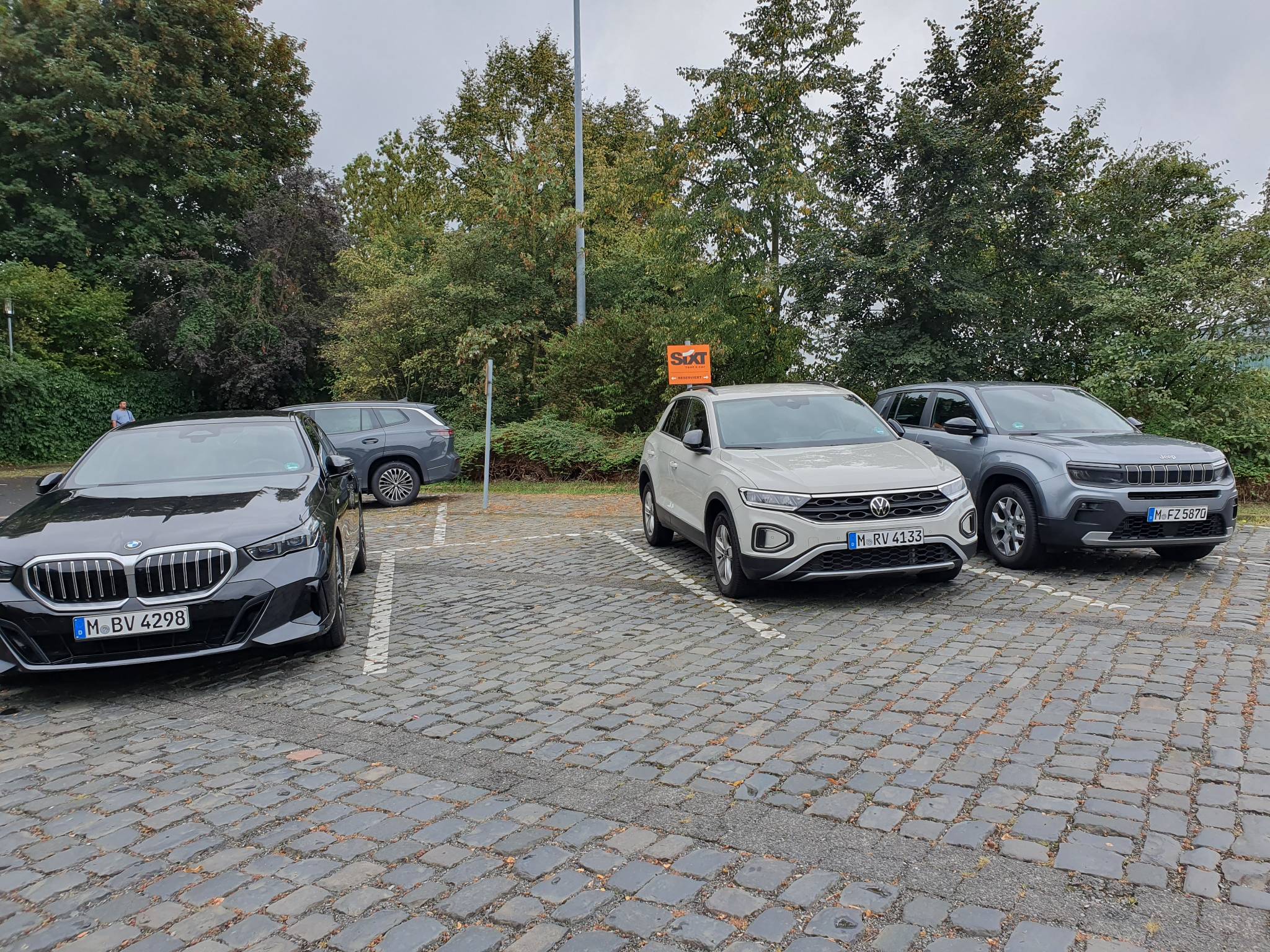 SIXT Autovermietung Kassel-Wilhelmshoehe Bahnhof, Willy-Brandt-Platz 1 in Kassel