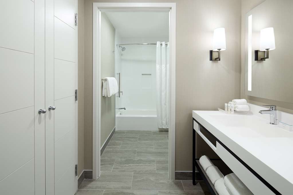 Hilton Garden Inn Montreal Midtown