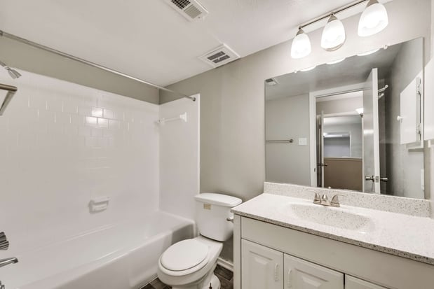 Images London Square Apartments
