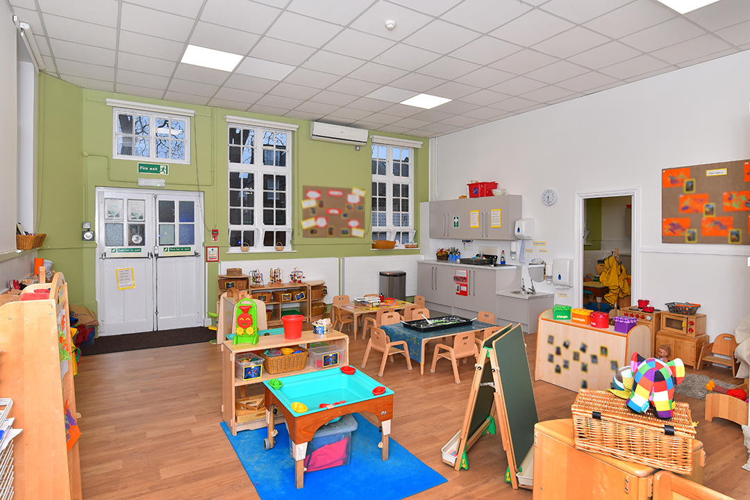 Bright Horizons Teddington Cedar Road Day Nursery and Preschool Middlesex 03339 200879