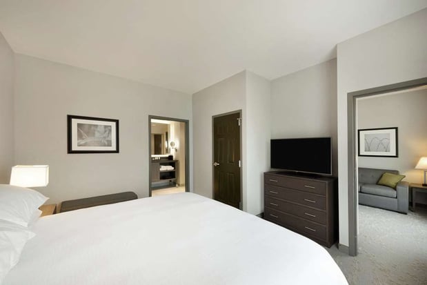Images Embassy Suites by Hilton Charlotte Ayrsley