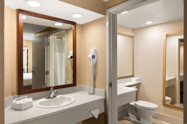 Images Anaheim Portofino Inn & Suites