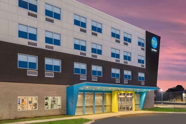 Images Tru by Hilton Janesville