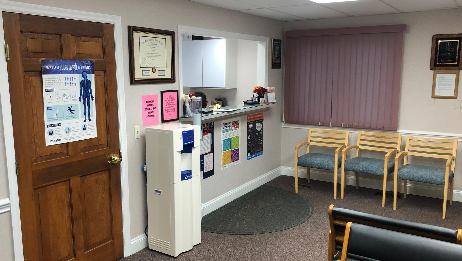 Bethel Bethel Foot and Ankle Office Interior