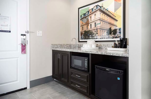 Images Hampton Inn & Suites Raleigh Downtown
