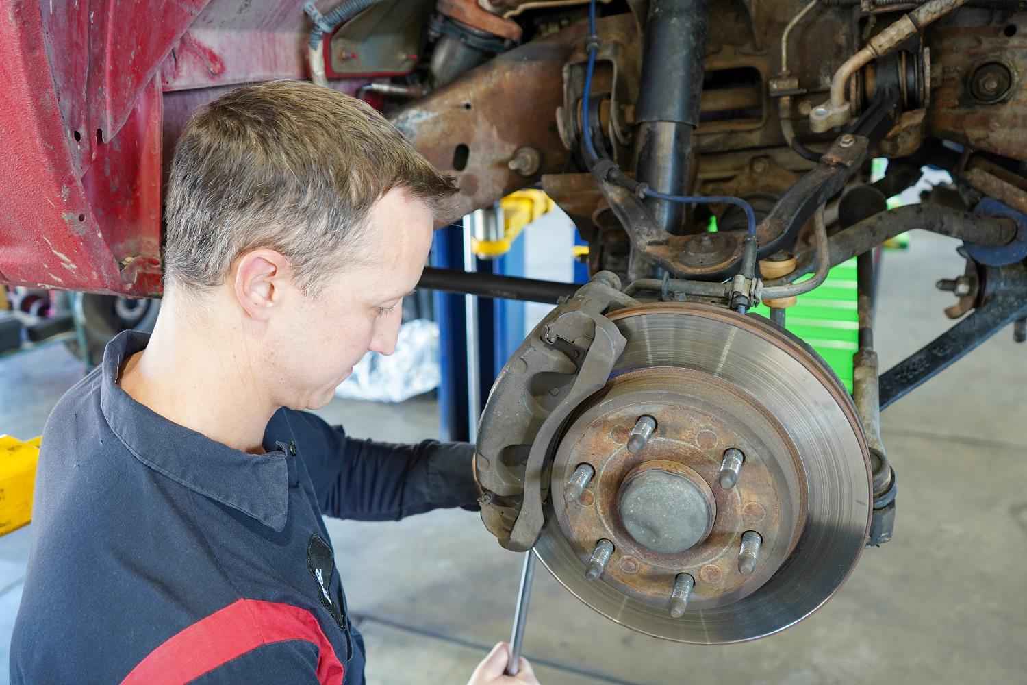 Free Brake Check, Crawford's Auto Repair, Chandler, Gilbert, Sun Lakes, and nearby areas