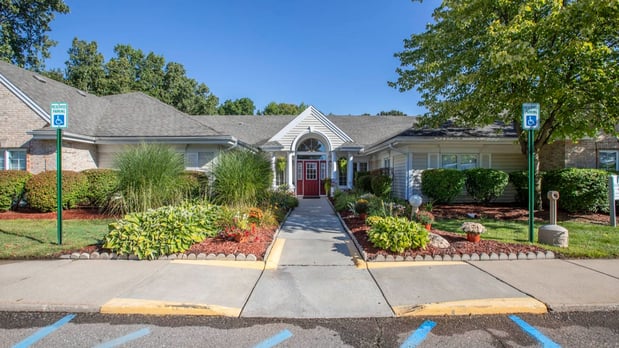 Images Brookdale Utica