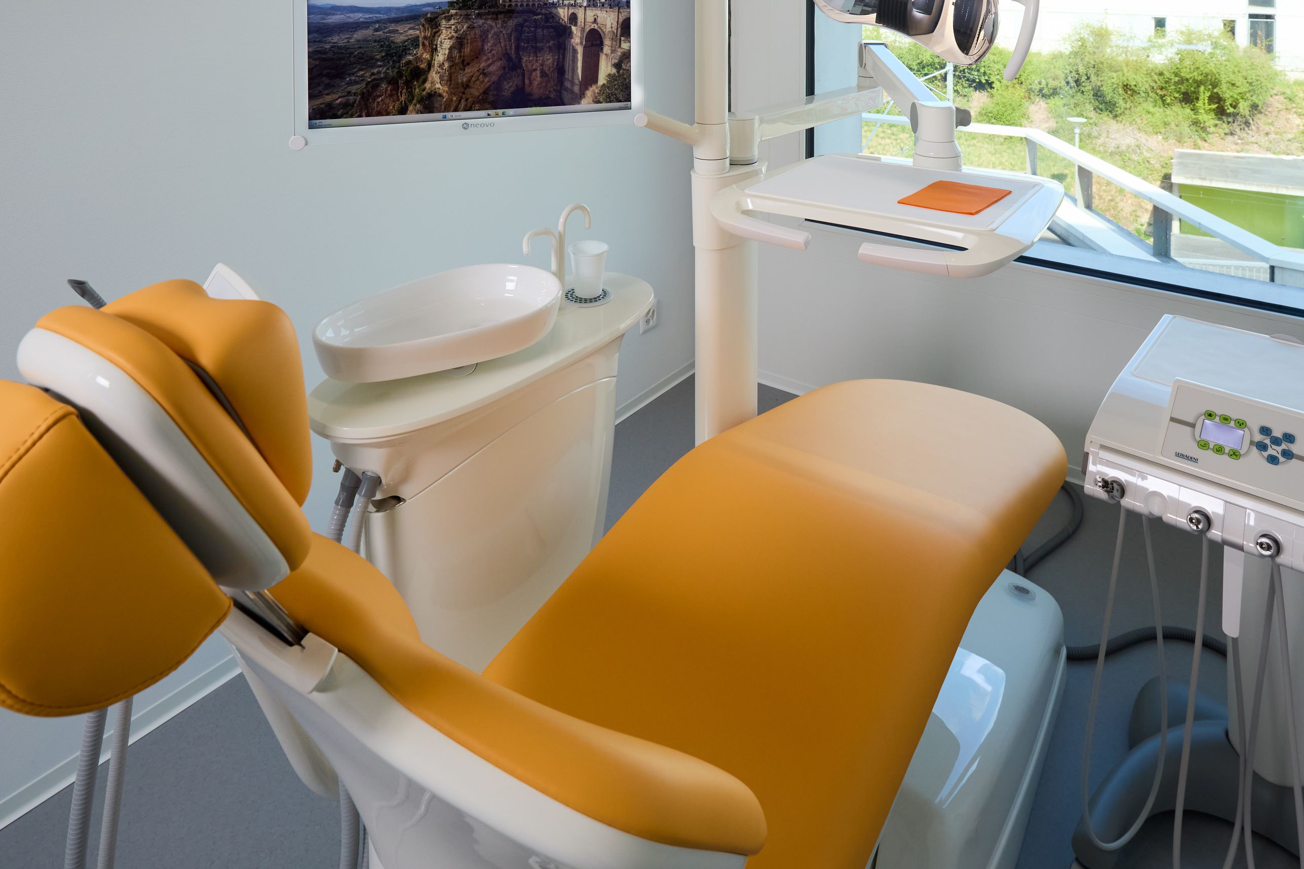 Zahnarztpraxis Pure Biodental Basel, Münchensteinerstrasse 117 in Basel
