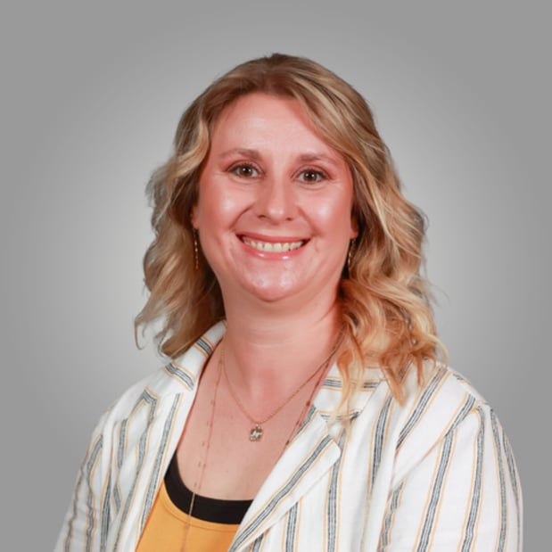 Images Edward Jones - Financial Advisor: Sara E Sutherland, FPQP®