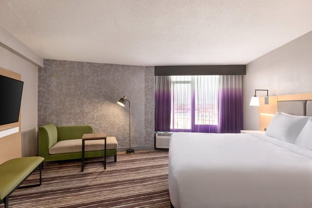 Images Holiday Inn Philadelphia Arpt-Stadium Area by IHG