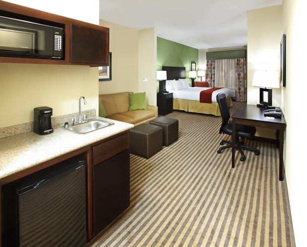 Images Holiday Inn Express & Suites Maumelle - Little Rock NW, an IHG Hotel