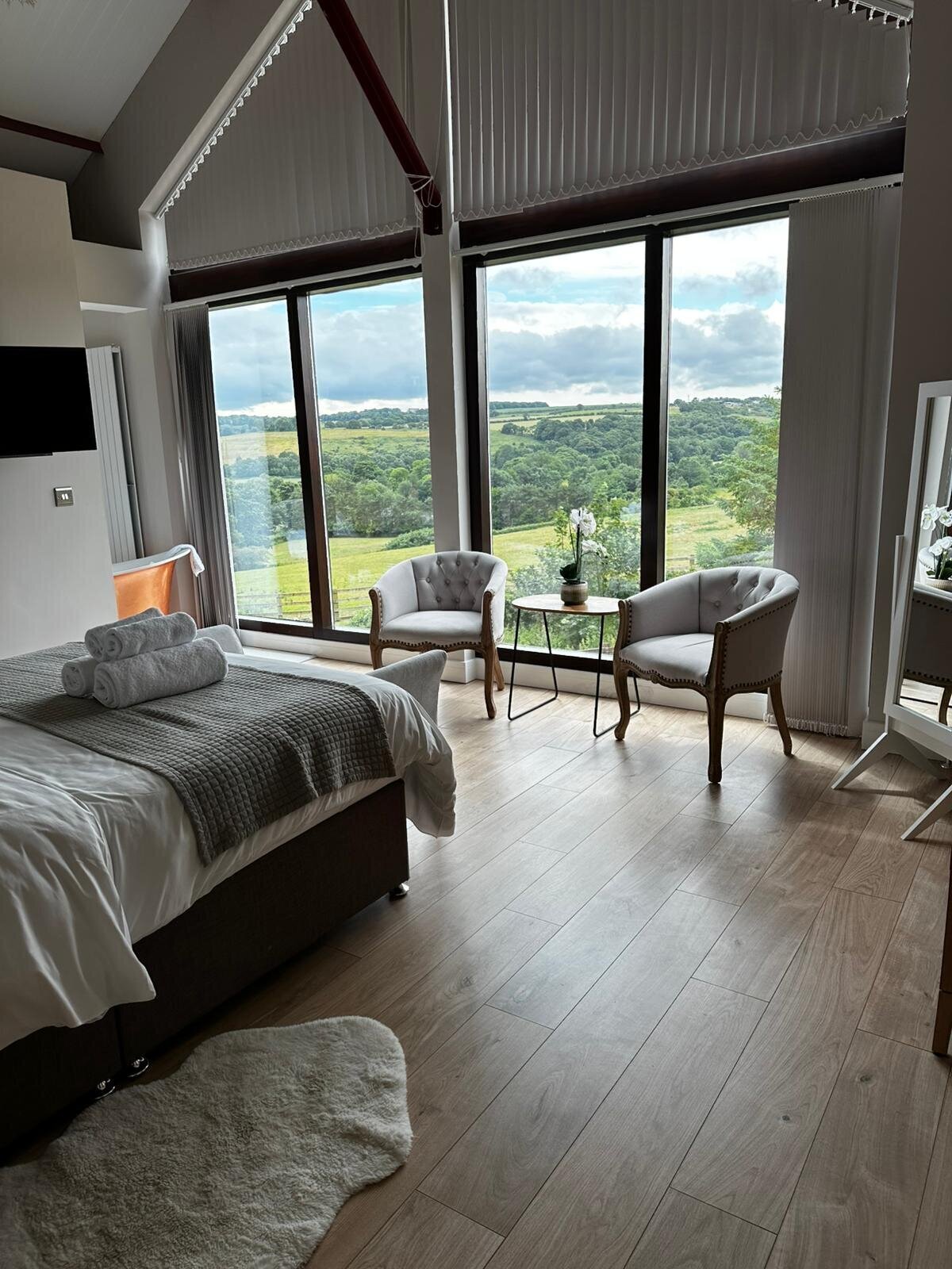 Images Shine Bright Cleaning Services