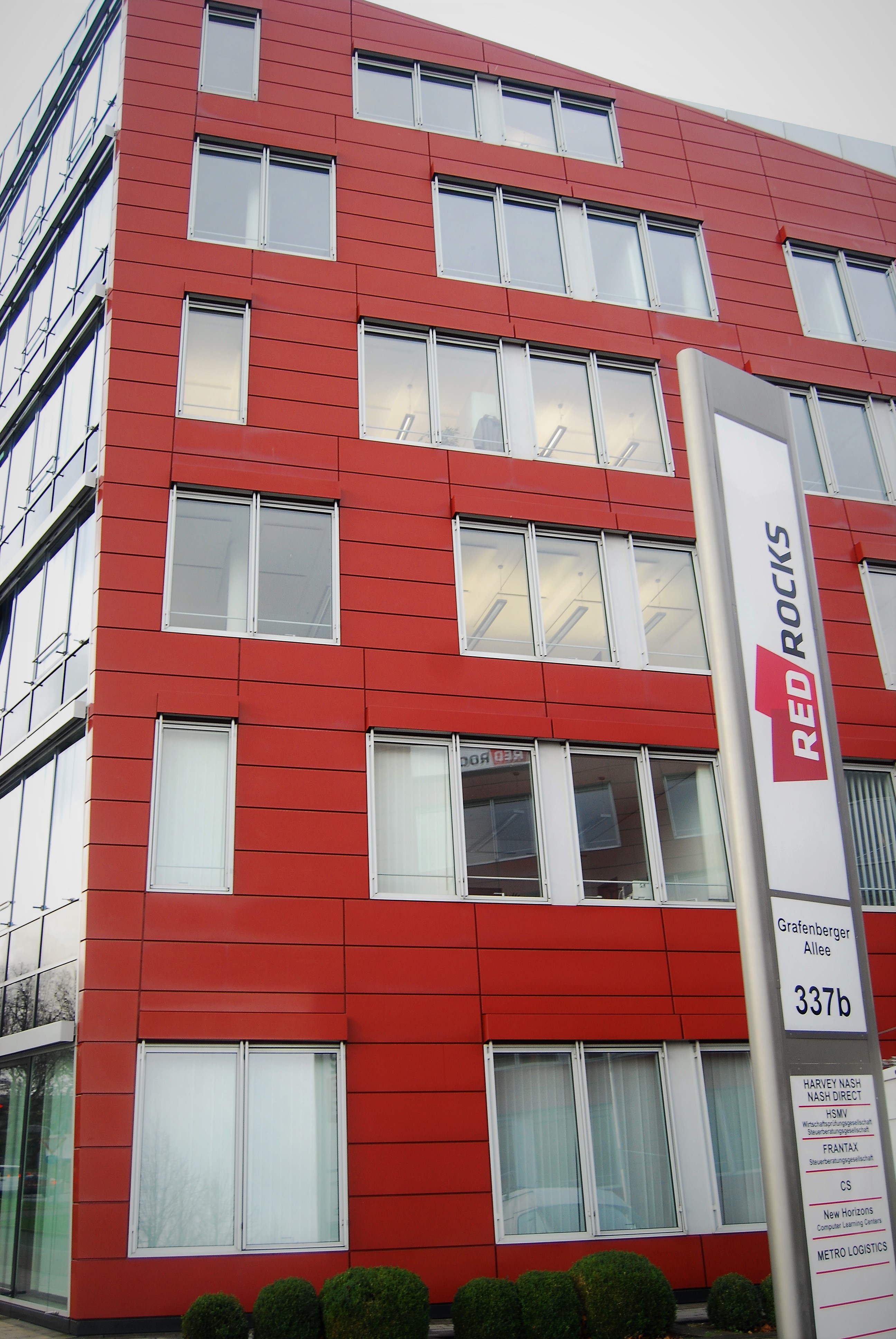 New Horizons, Grafenberger Allee 337b in Düsseldorf