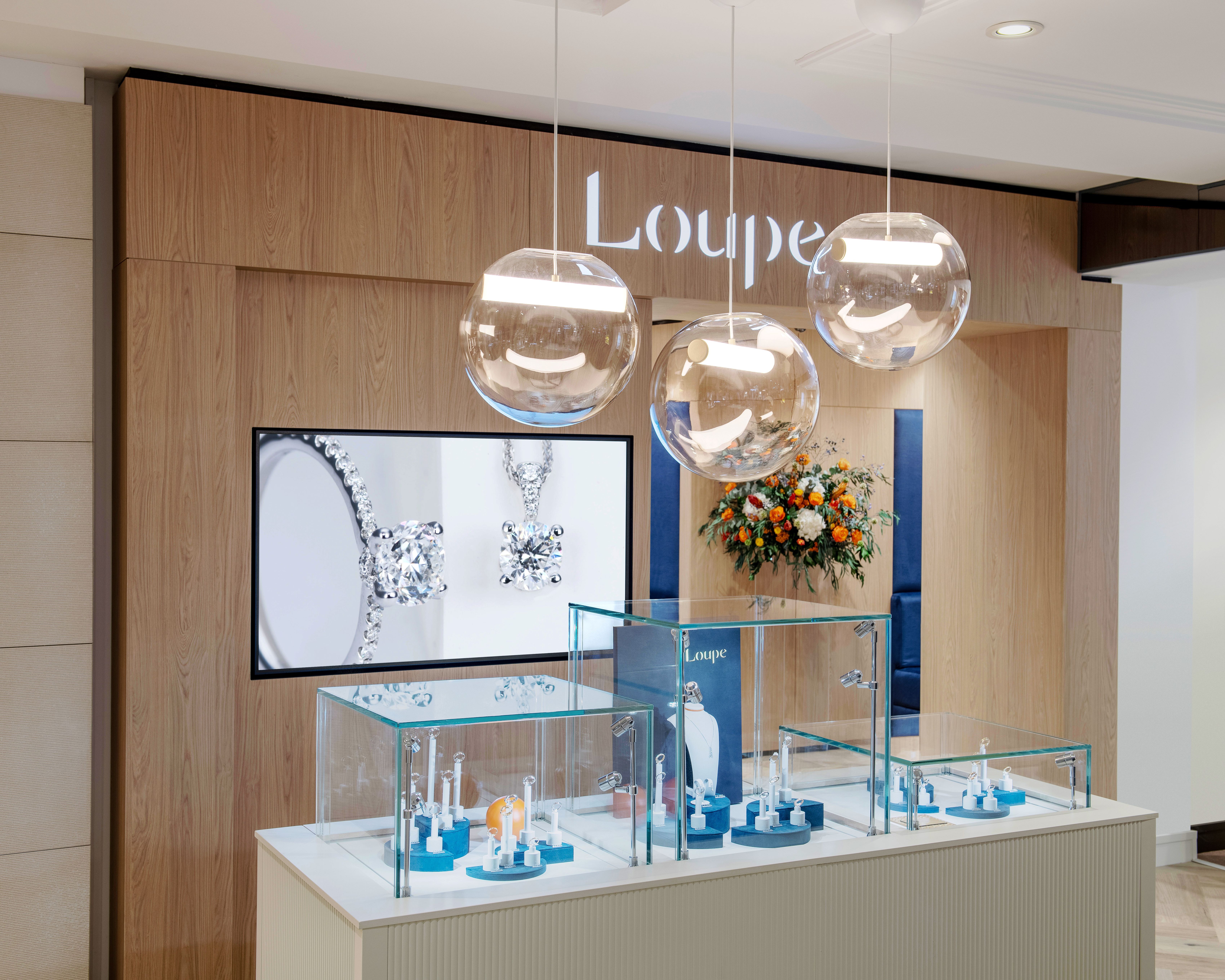 Loupe Interior