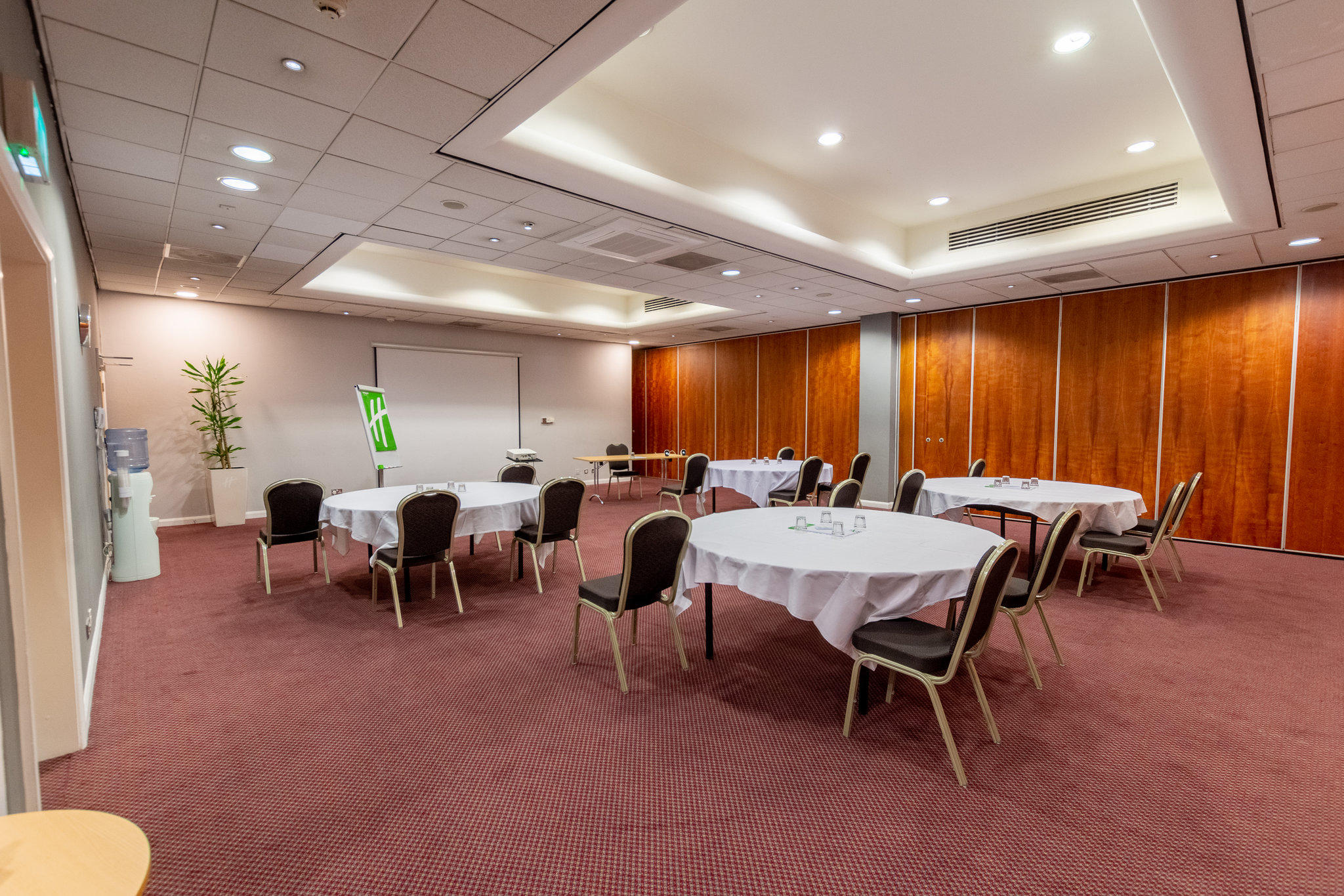 Images Holiday Inn Liverpool - City Centre, an IHG Hotel