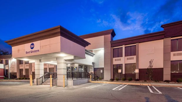 Images Best Western Paramus Hotel & Suites