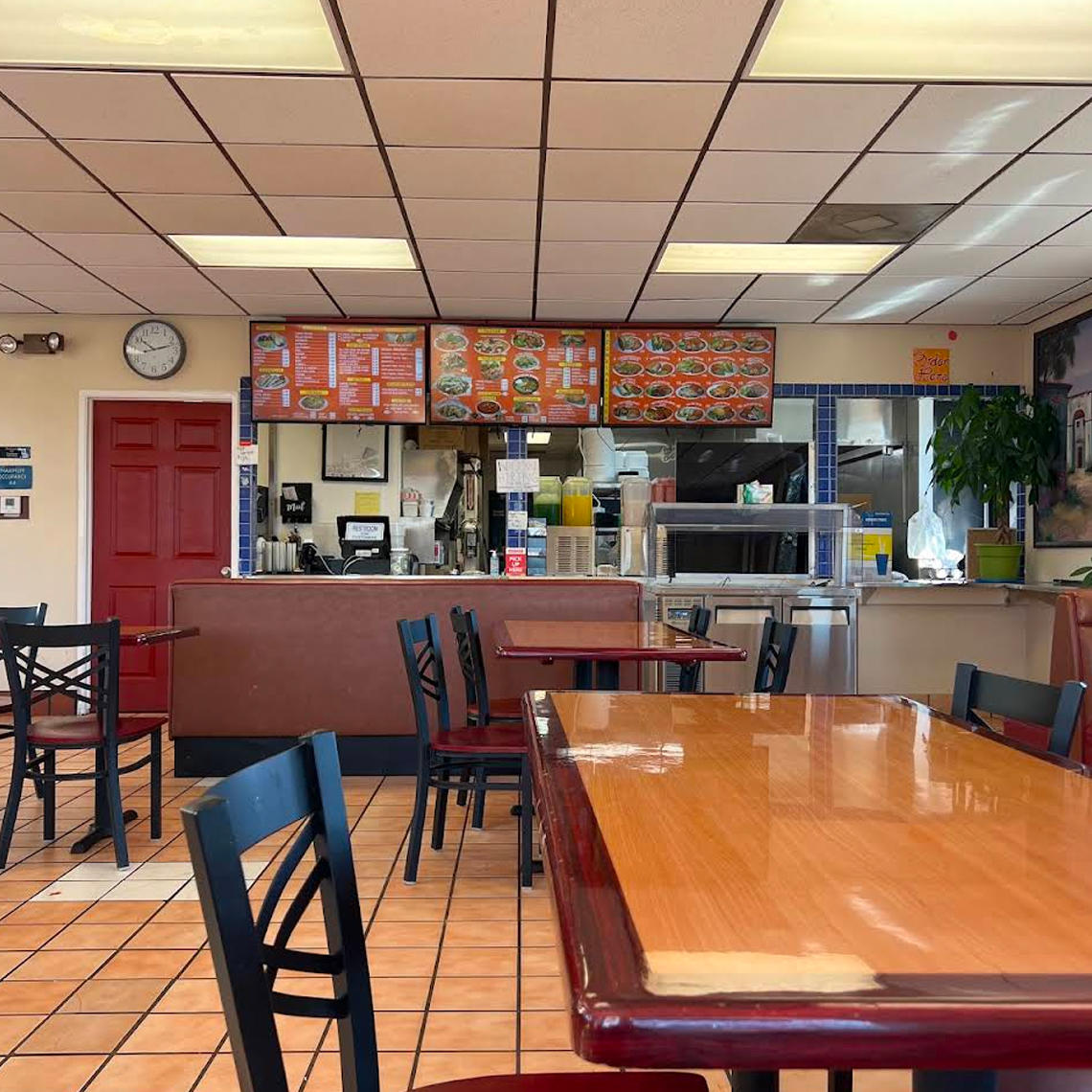 Armando's Mexican Food - interior of the business