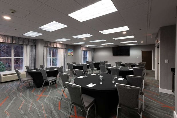 Images Hampton Inn & Suites Raleigh Cary Lenovo Center