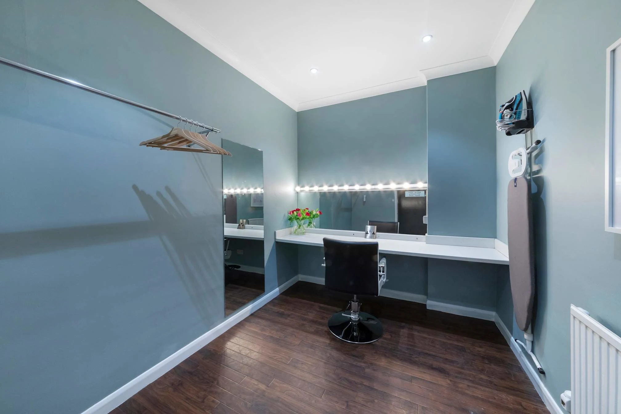 Images Malcolm Ryan Studios