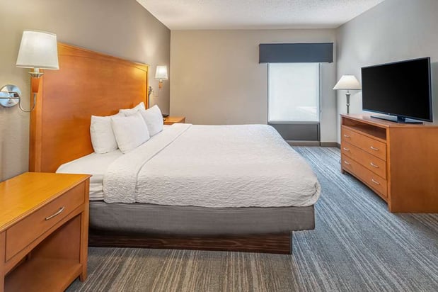 Images Hampton Inn & Suites Nashville-Vanderbilt-Elliston Place