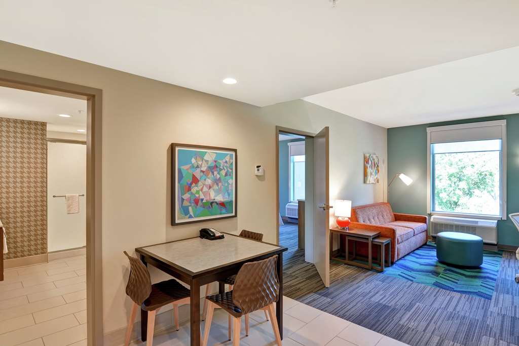 Guest room