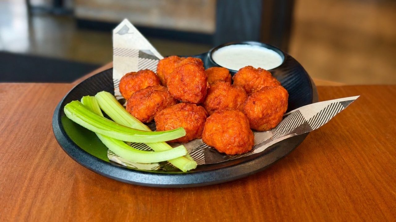 Served with Blue Cheese or Ranch dressing. Choice of Sauce: Naked, Buffalo, Hot Honey Sriracha, BBQ.