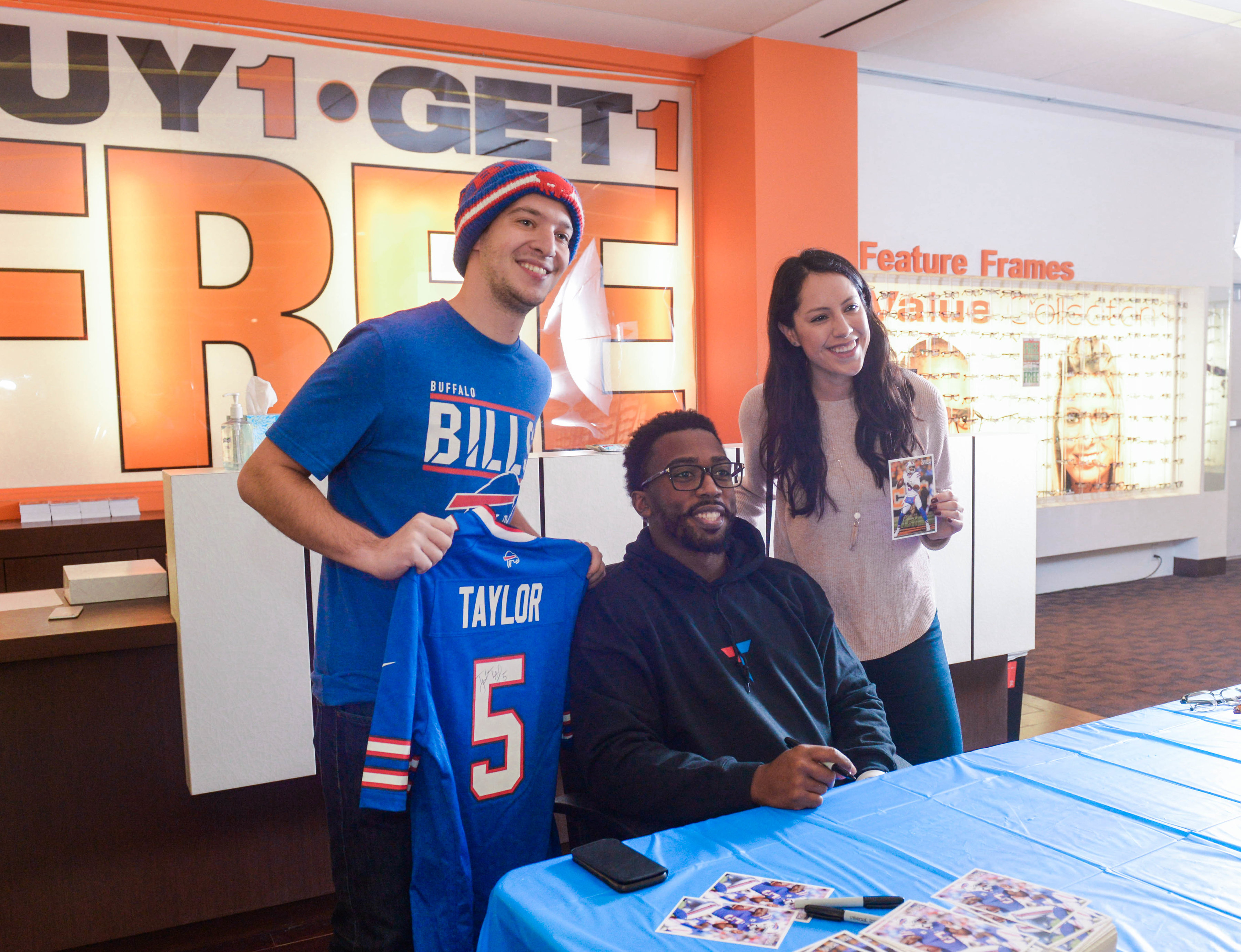 QB Tyrod Taylor visits My Eyelab Tonawanda during his stint with the Buffalo Bills