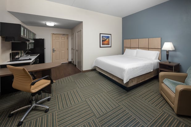 Images Candlewood Suites Omaha Airport by IHG