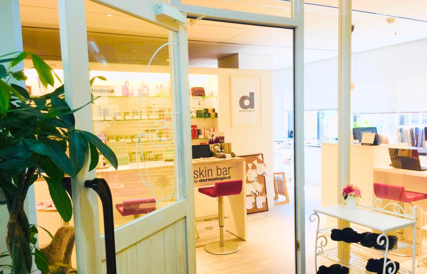 Images Lady Luck大阪梅田本店