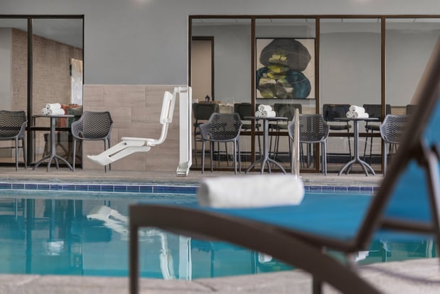 Images Holiday Inn Coralville - Iowa City by IHG