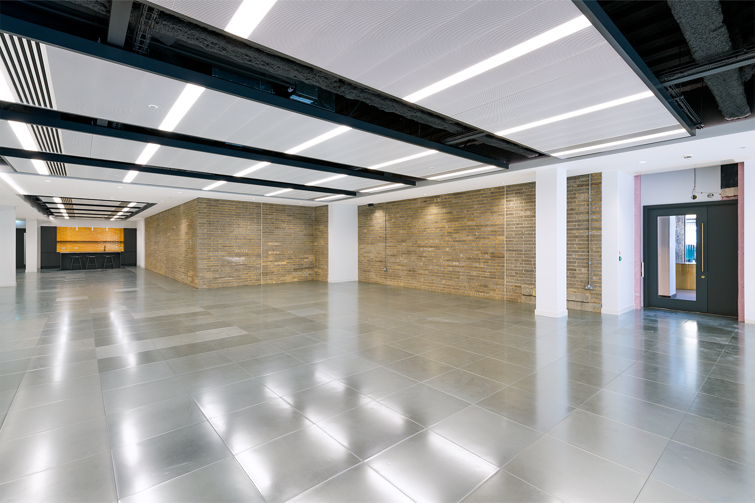 Images Workspace® | Swan Court